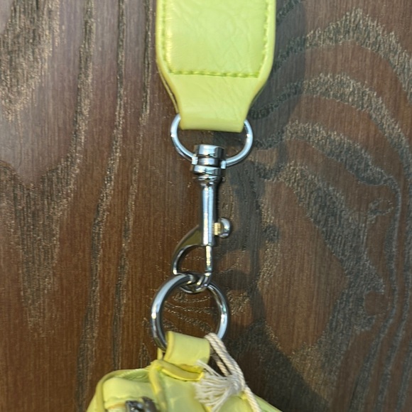 Universal Thread Yellow Crossbody Bag - Picture 7 of 7